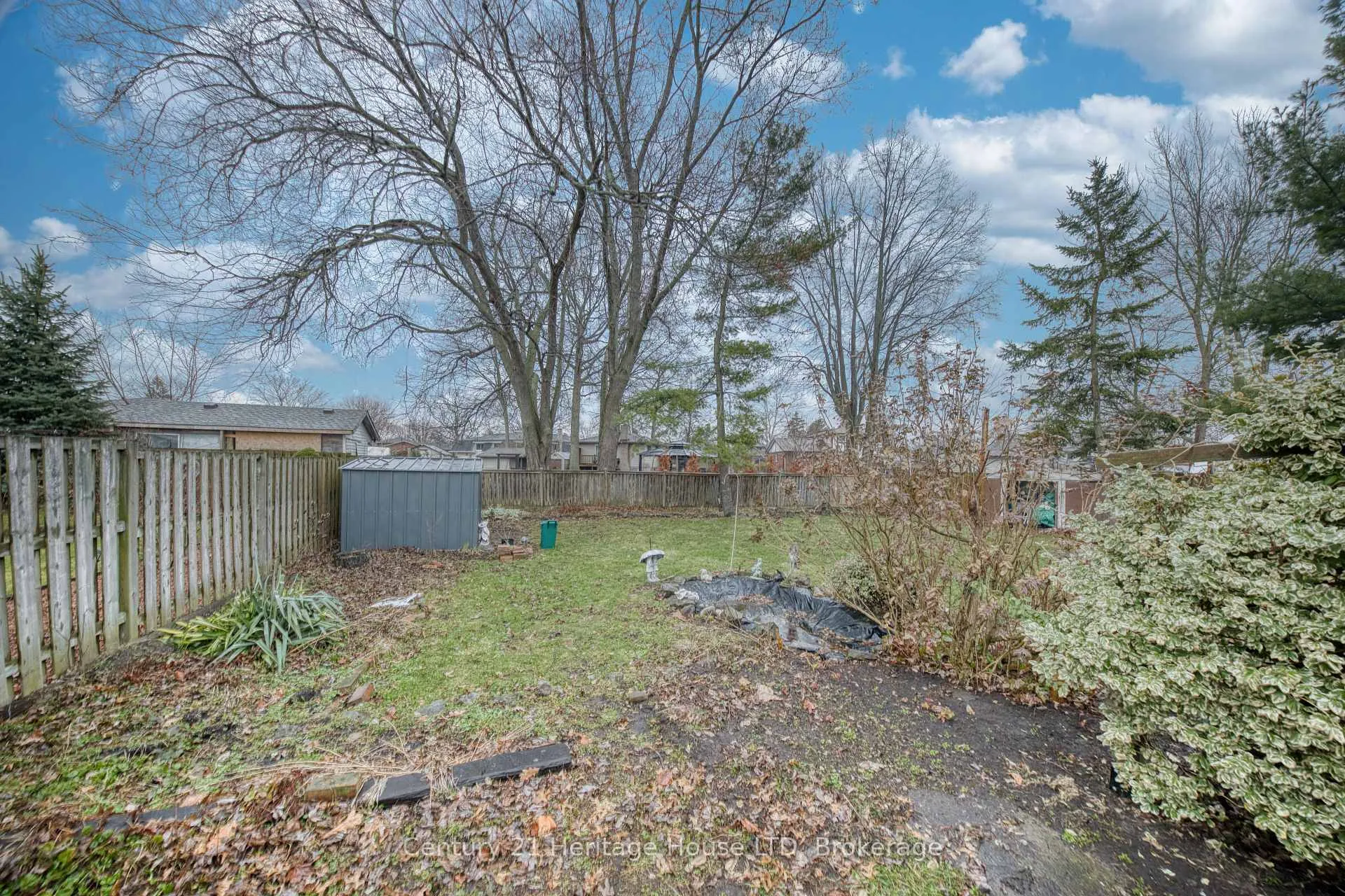 Photo 11 of 352 Clare Avenue, Welland, Prince Charles — HOMEH