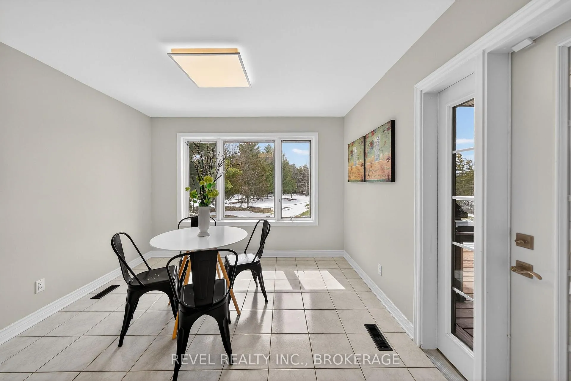 Photo 12 of 2015 Rosedale Drive, Kingston, City North of 401 — HOMEH