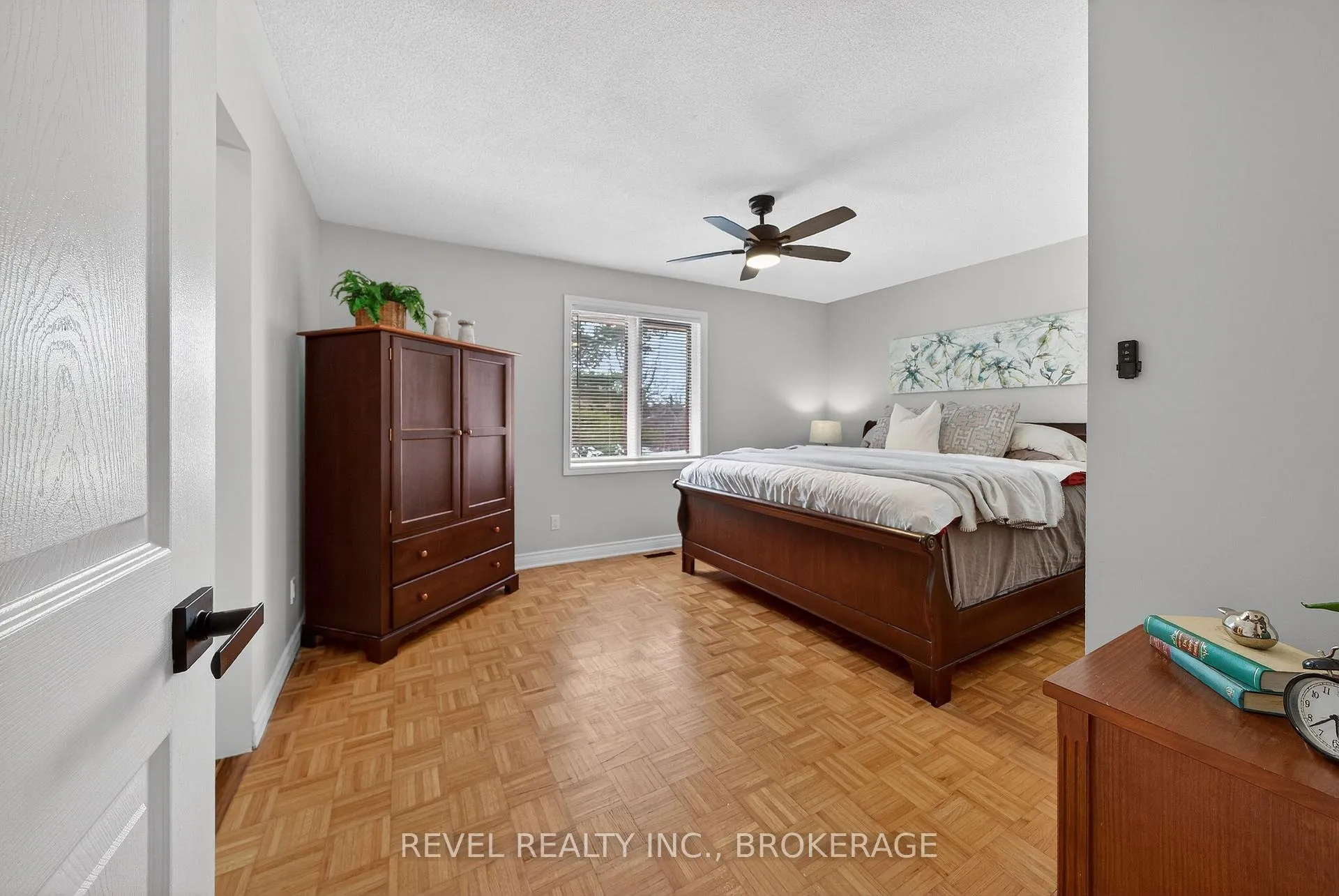 Photo 21 of 2015 Rosedale Drive, Kingston, City North of 401 — HOMEH