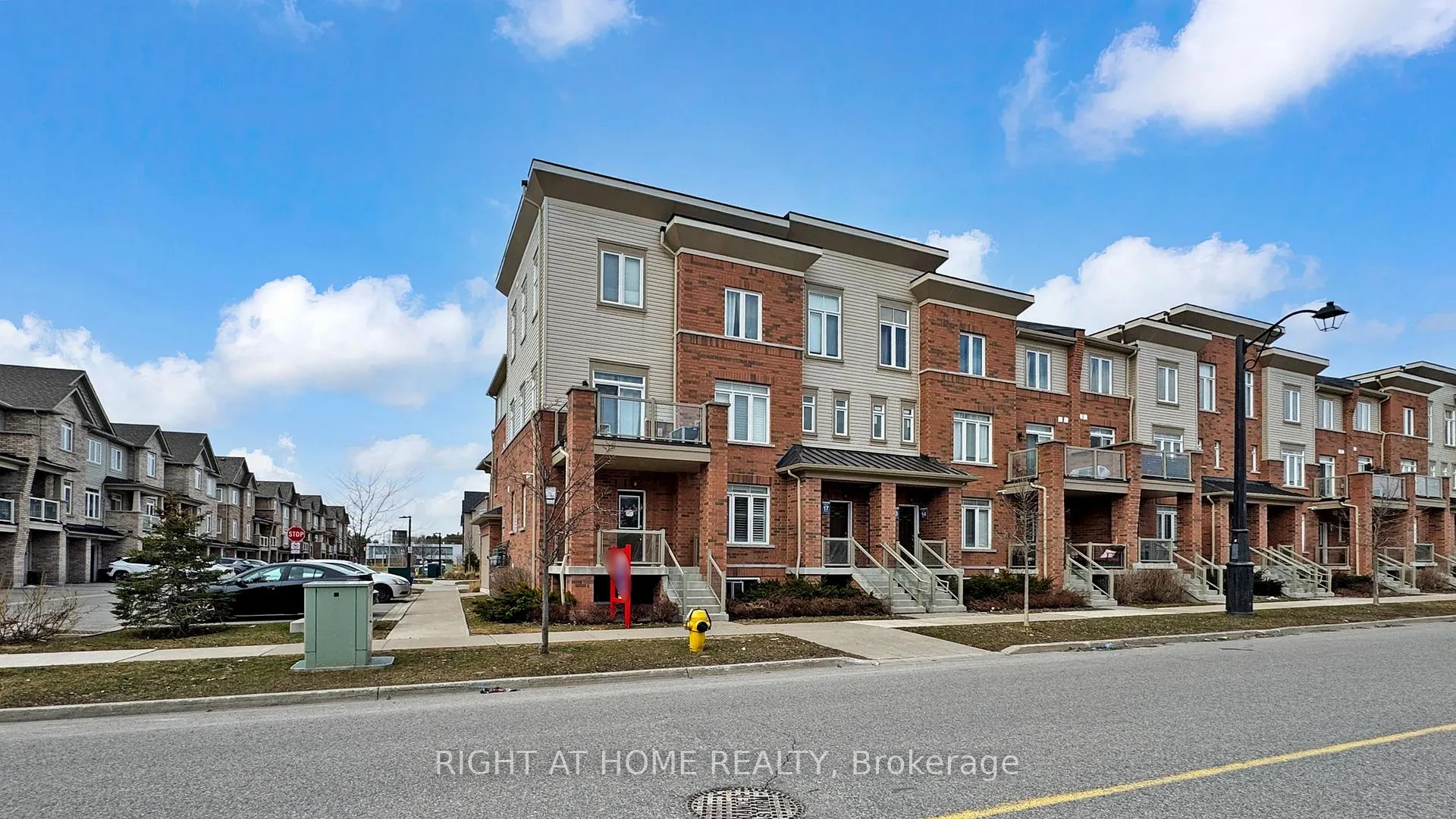 Photo 1 of Unit 16, 2710 William Jackson Drive E, Pickering, Duffin Heights — HOMEH