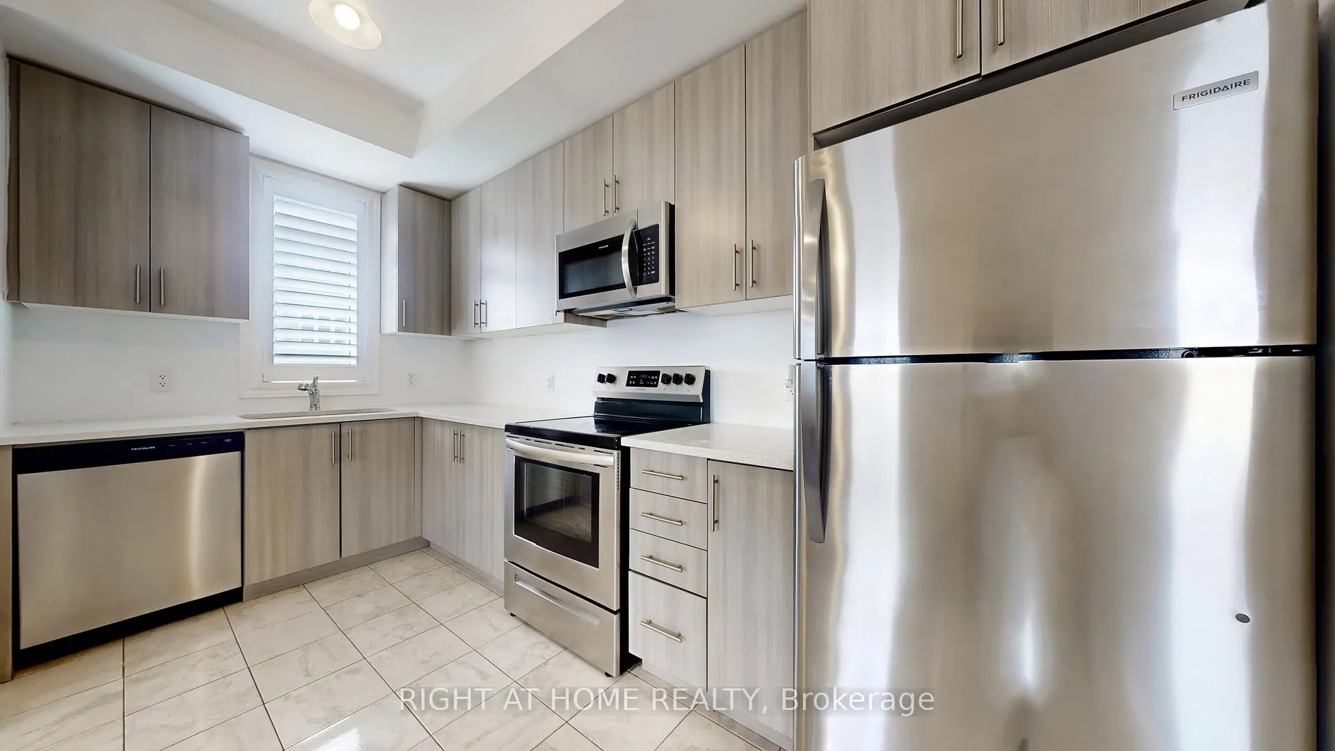 Photo 16 of Unit 16, 2710 William Jackson Drive E, Pickering, Duffin Heights — HOMEH