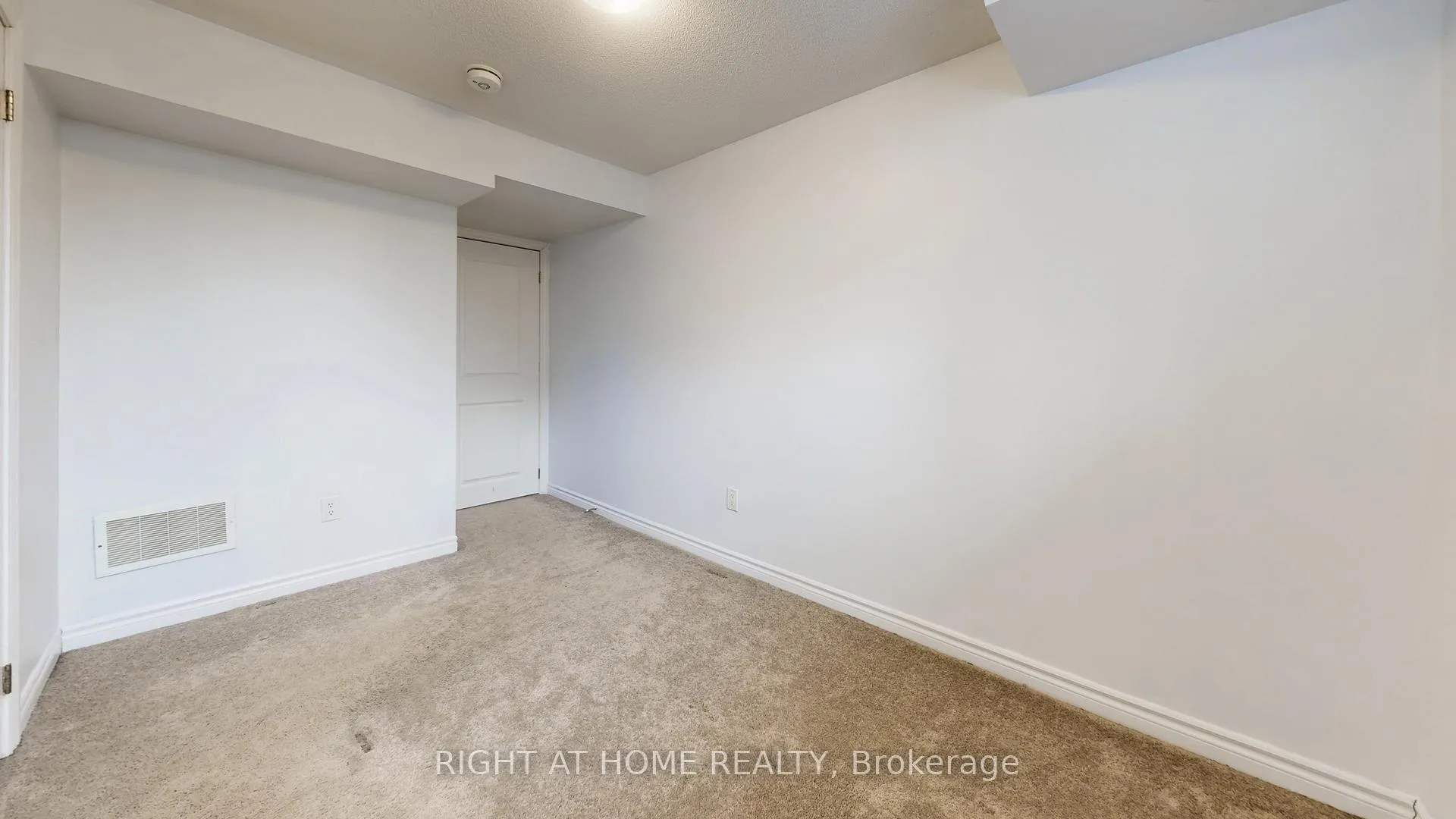 Photo 26 of Unit 16, 2710 William Jackson Drive E, Pickering, Duffin Heights — HOMEH