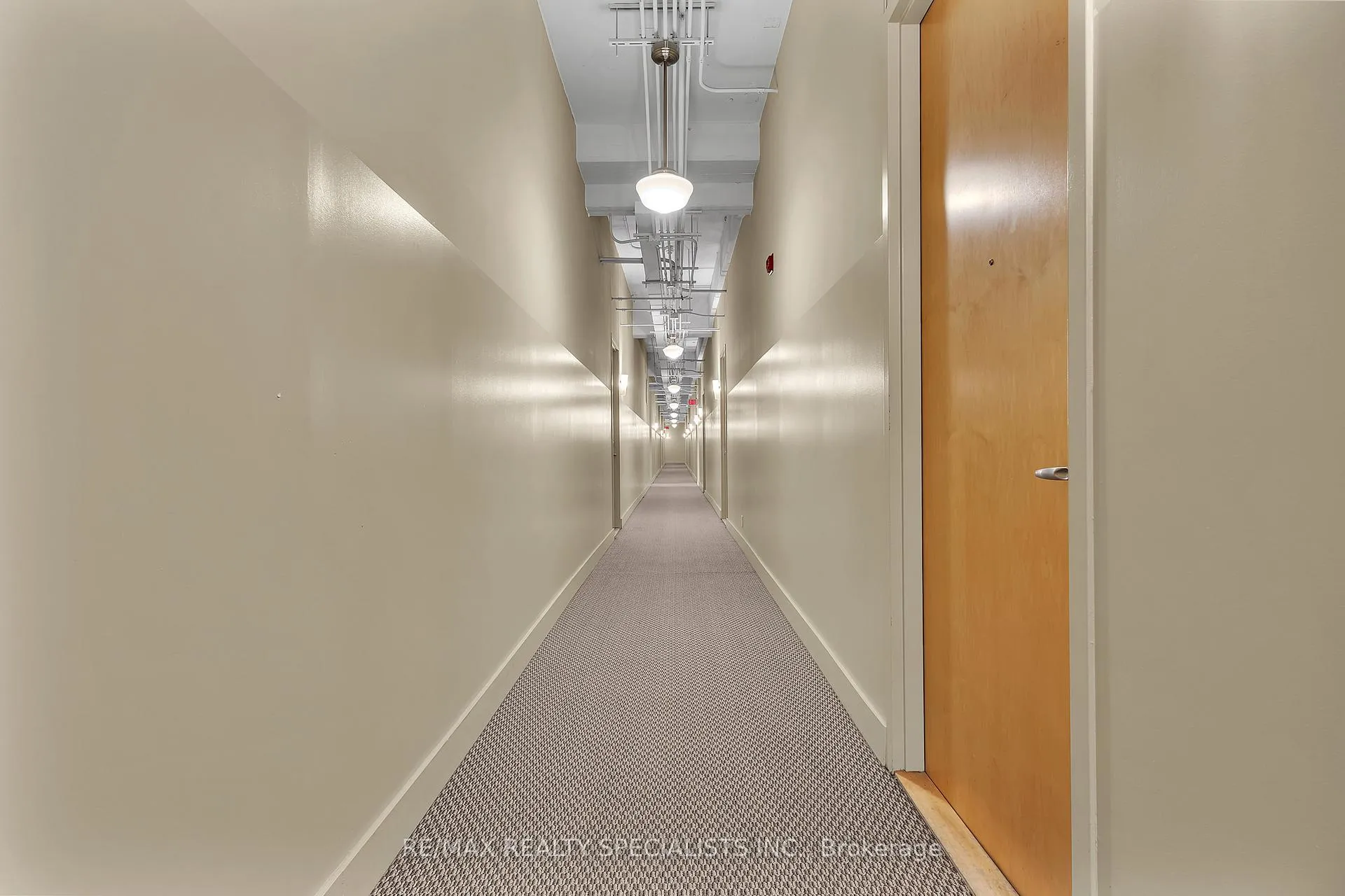 Photo 8 of Unit 216, 410 King Street W, Kitchener — HOMEH