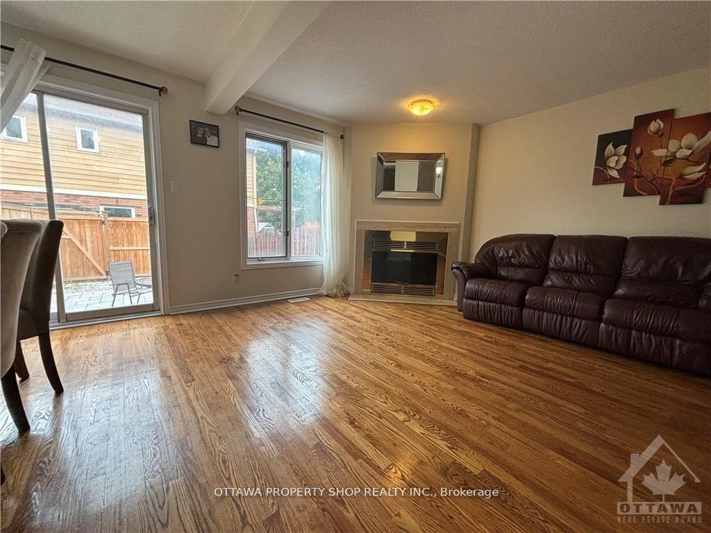 Photo 6 of 5 Maurya Court, Ottawa, Hunt Club Park — HOMEH