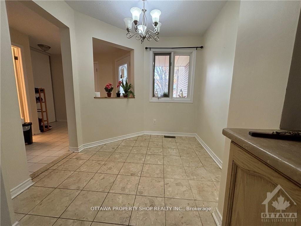 Photo 10 of 5 Maurya Court, Ottawa, Hunt Club Park — HOMEH