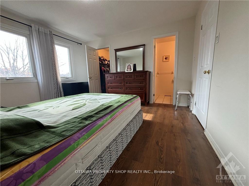 Photo 12 of 5 Maurya Court, Ottawa, Hunt Club Park — HOMEH