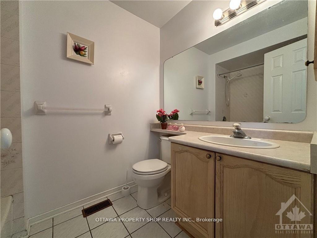 Photo 13 of 5 Maurya Court, Ottawa, Hunt Club Park — HOMEH
