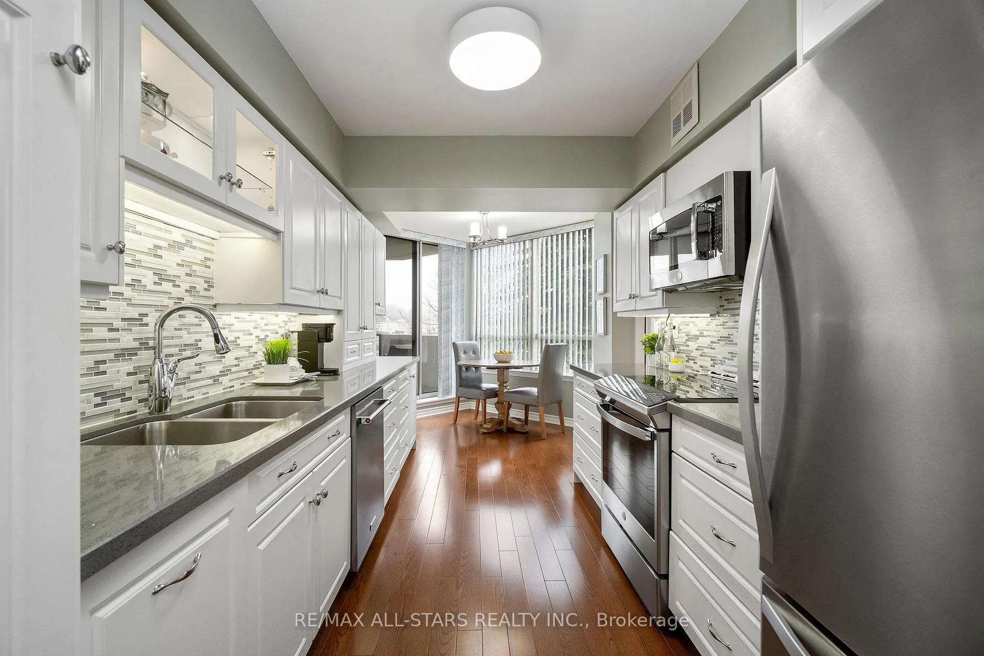 Photo 3 of Unit 218, 25 Austin Drive, Markham, Markville — HOMEH