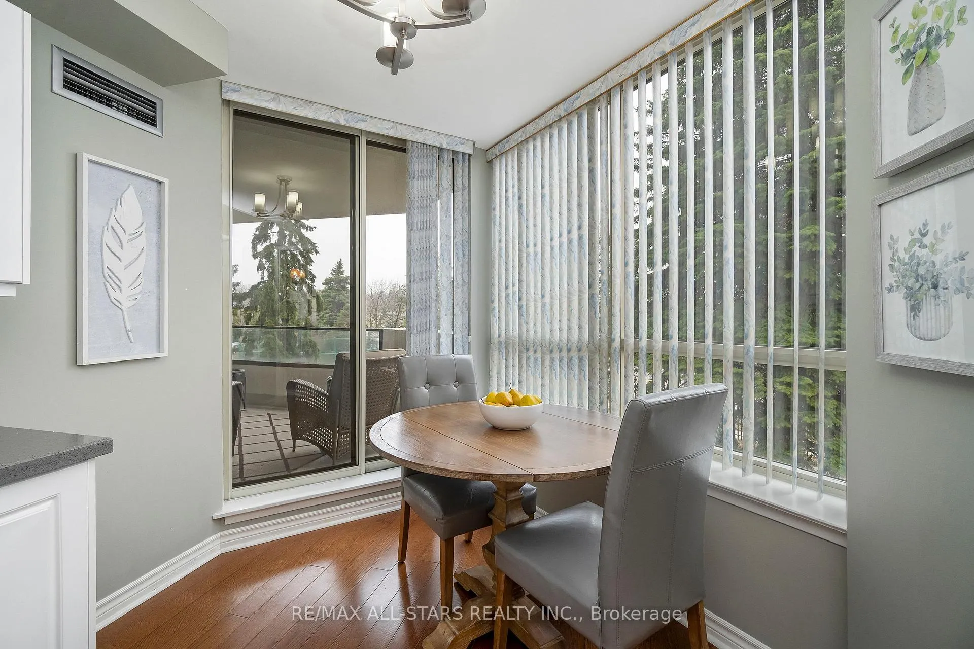 Photo 5 of Unit 218, 25 Austin Drive, Markham, Markville — HOMEH