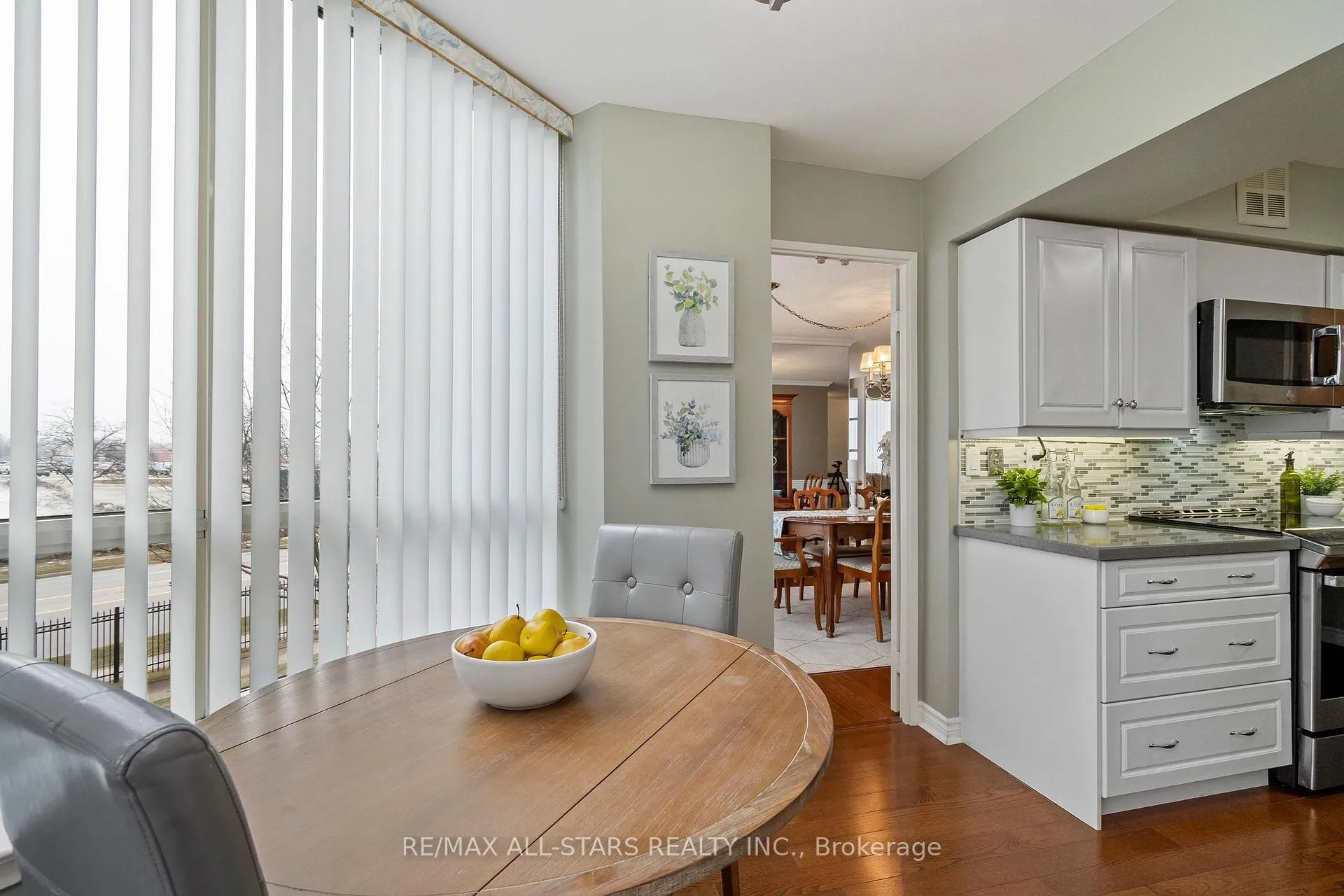 Photo 6 of Unit 218, 25 Austin Drive, Markham, Markville — HOMEH