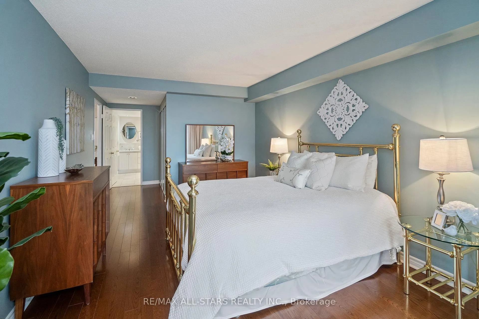Photo 25 of Unit 218, 25 Austin Drive, Markham, Markville — HOMEH