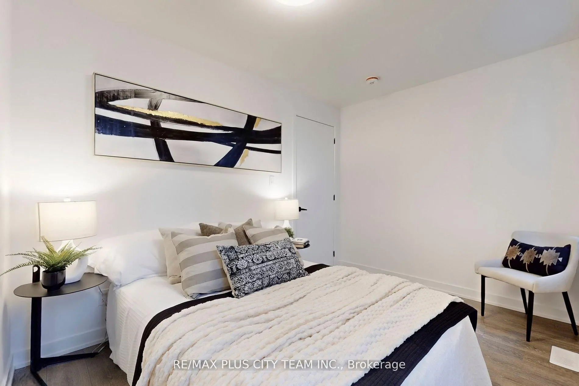 Photo 18 of 118 Peter Street, Toronto, Waterfront Communities — HOMEH