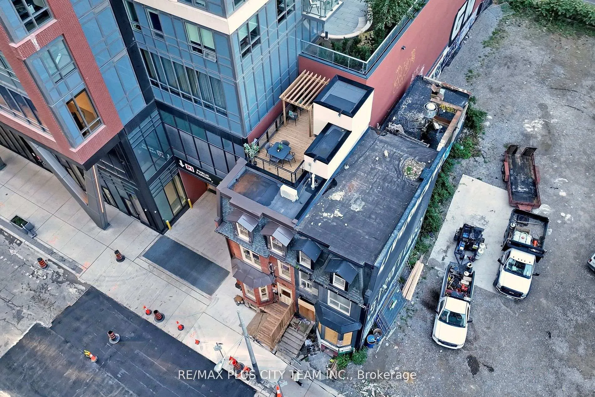 Photo 38 of 118 Peter Street, Toronto, Waterfront Communities — HOMEH