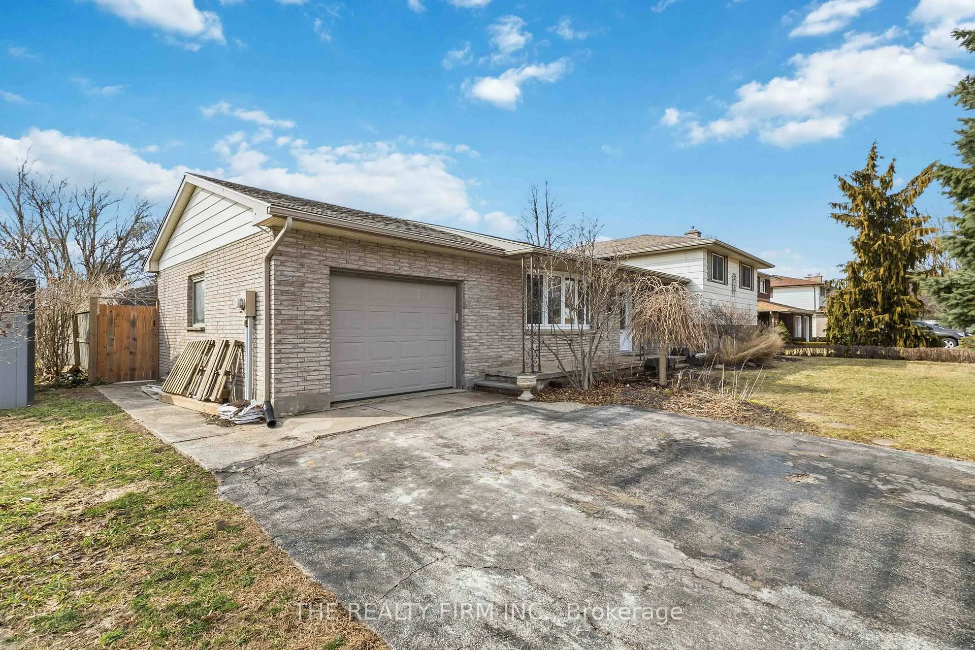 Photo 3 of 180 Rutherford Avenue, Aylmer — HOMEH
