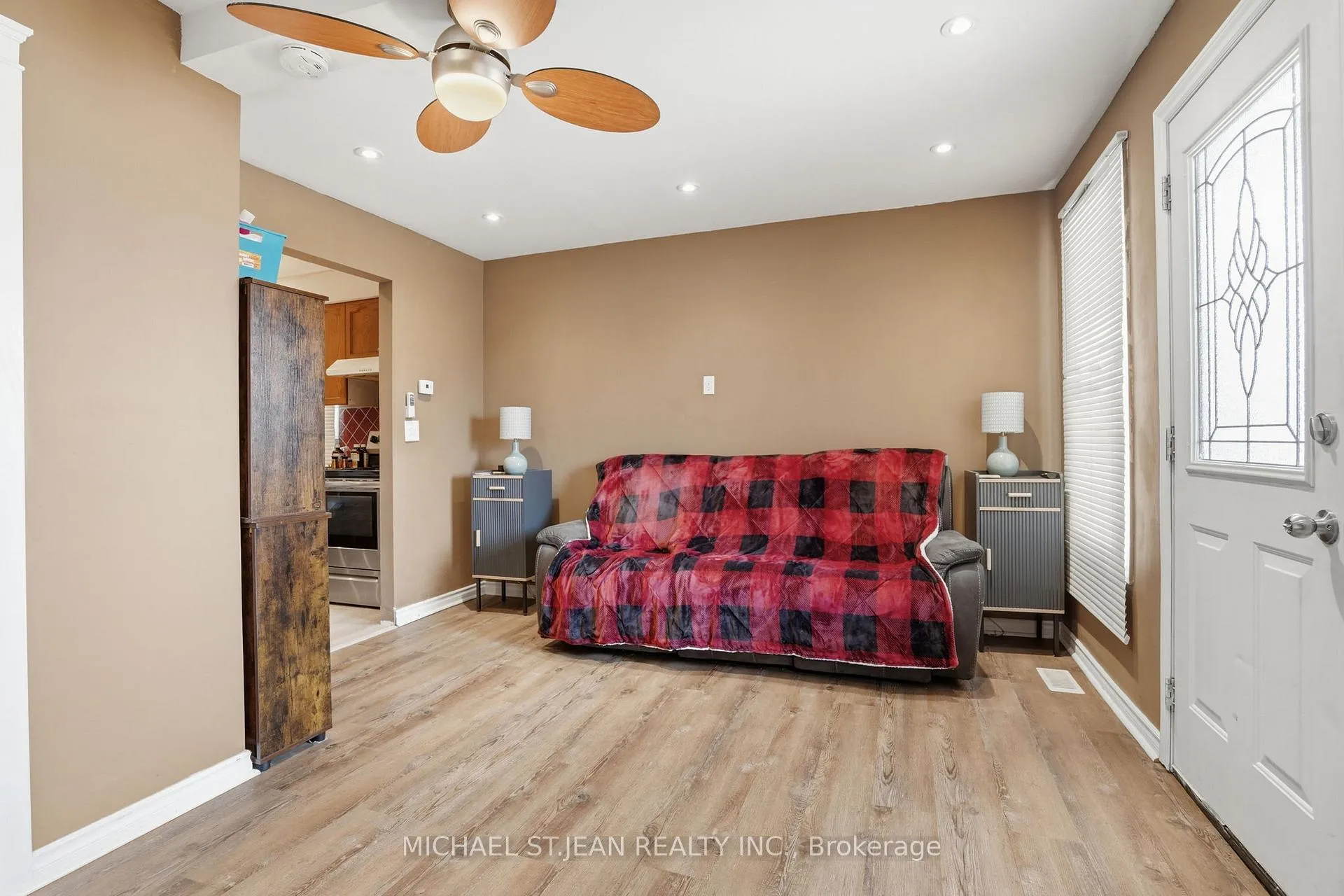 Photo 6 of 61 Graham Avenue N, Hamilton, Crown Point — HOMEH