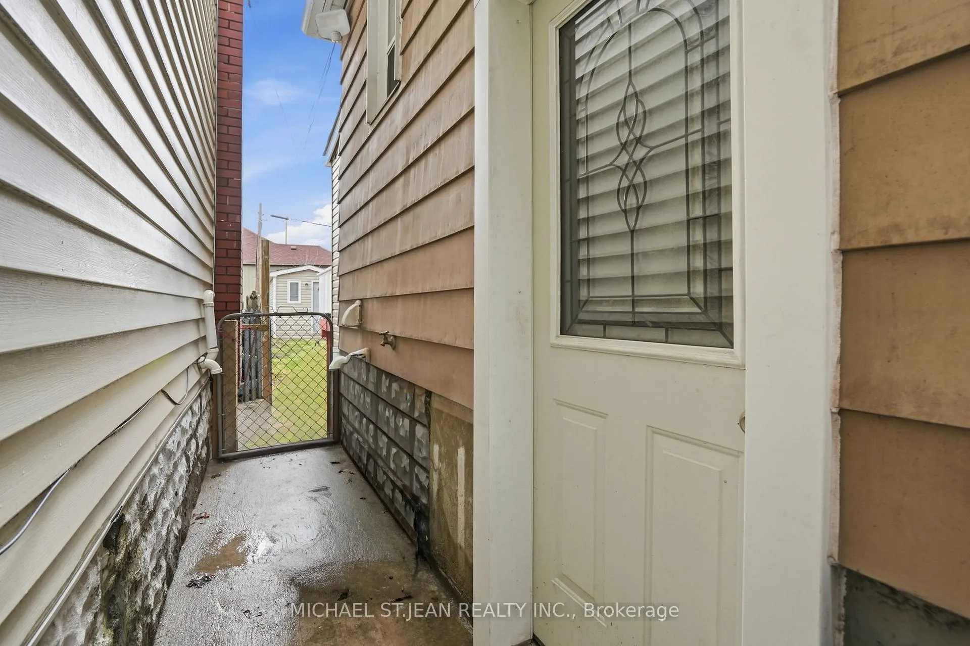 Photo 24 of 61 Graham Avenue N, Hamilton, Crown Point — HOMEH