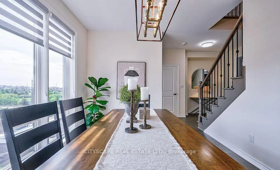 Photo 3 of 20 Fred Wolstenholme Drive, Markham, Victoria Square — HOMEH