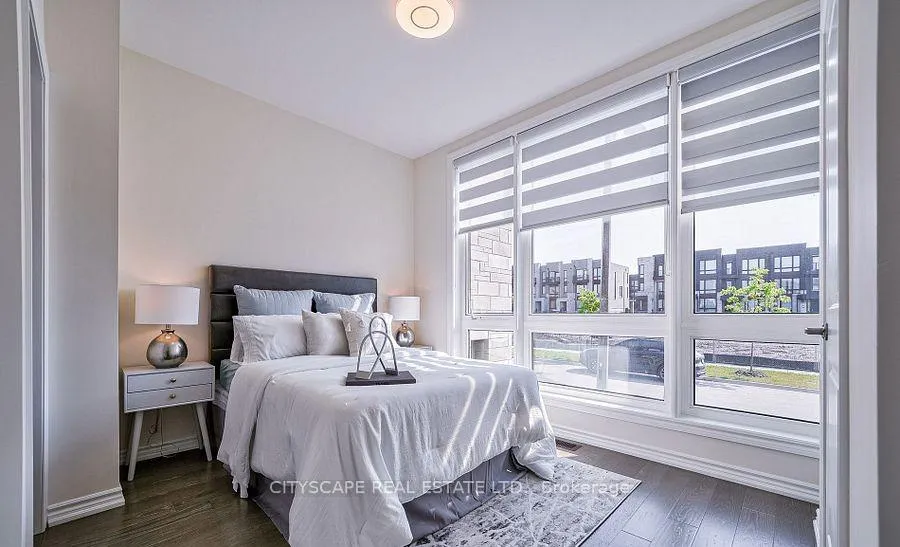 Photo 6 of 20 Fred Wolstenholme Drive, Markham, Victoria Square — HOMEH