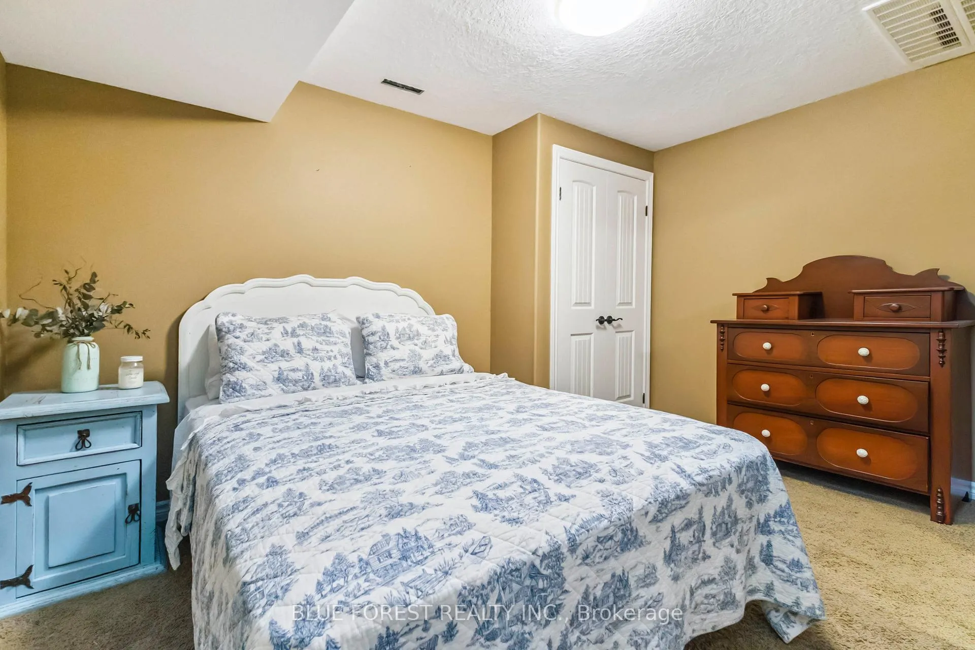 Photo 20 of 139 Prince Street, Middlesex Centre, Komoka — HOMEH