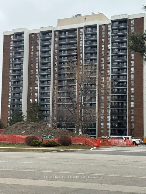 Front of Unit 805, 21 Knightsbridge Road