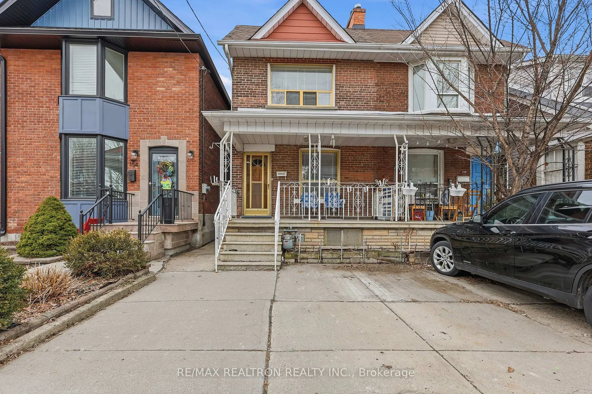 Photo 3 of 156 Silverthorn Avenue, Toronto, Weston-Pellam Park — HOMEH