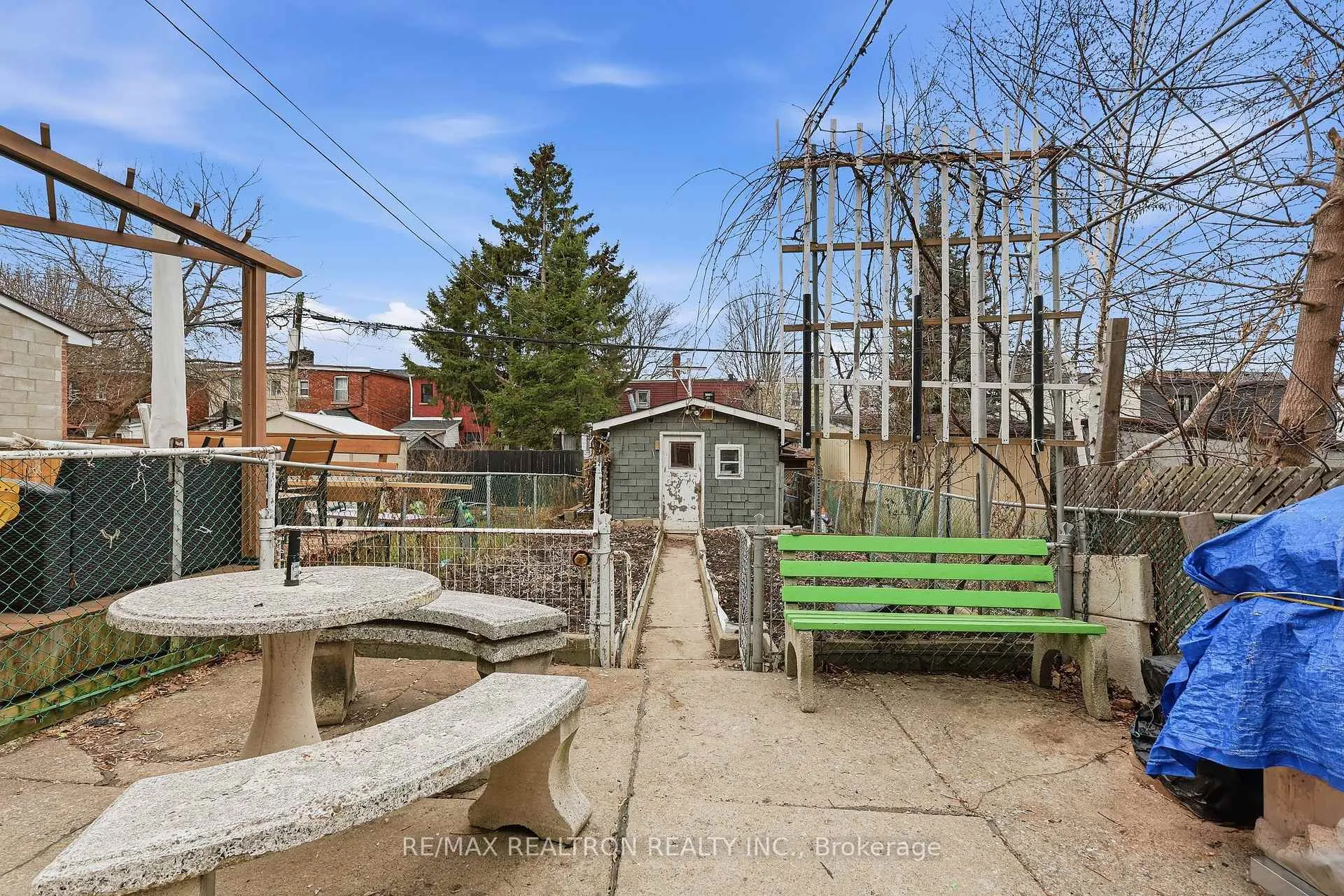 Photo 26 of 156 Silverthorn Avenue, Toronto, Weston-Pellam Park — HOMEH