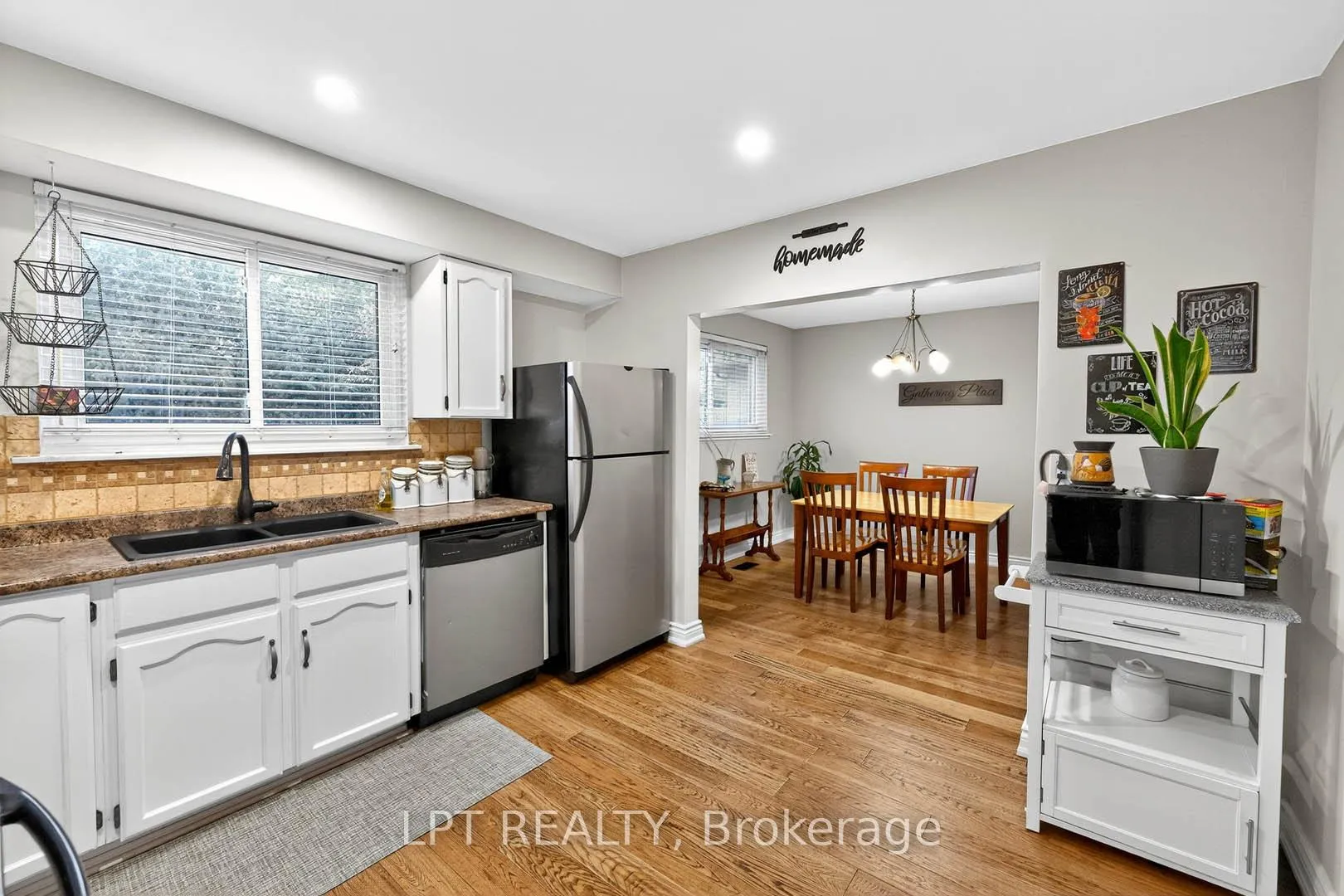 Photo 14 of 14 Caledon Crescent, Brampton, Brampton East — HOMEH