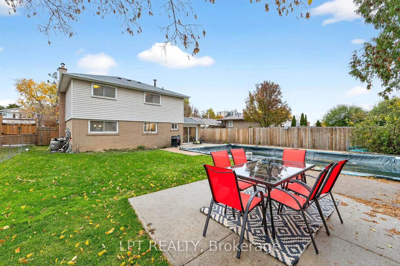 Photo 36 of 14 Caledon Crescent, Brampton, Brampton East — HOMEH