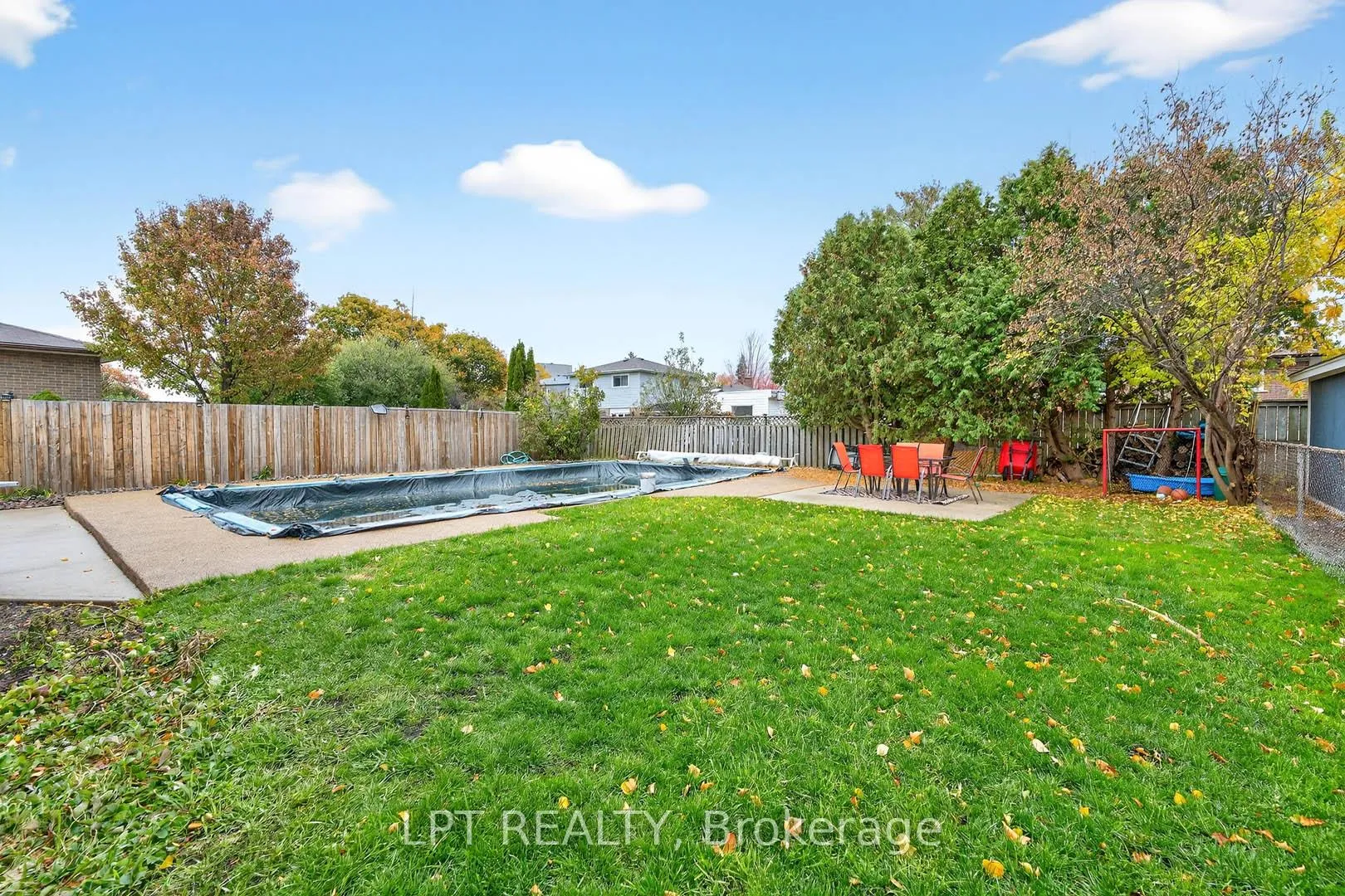 Photo 37 of 14 Caledon Crescent, Brampton, Brampton East — HOMEH