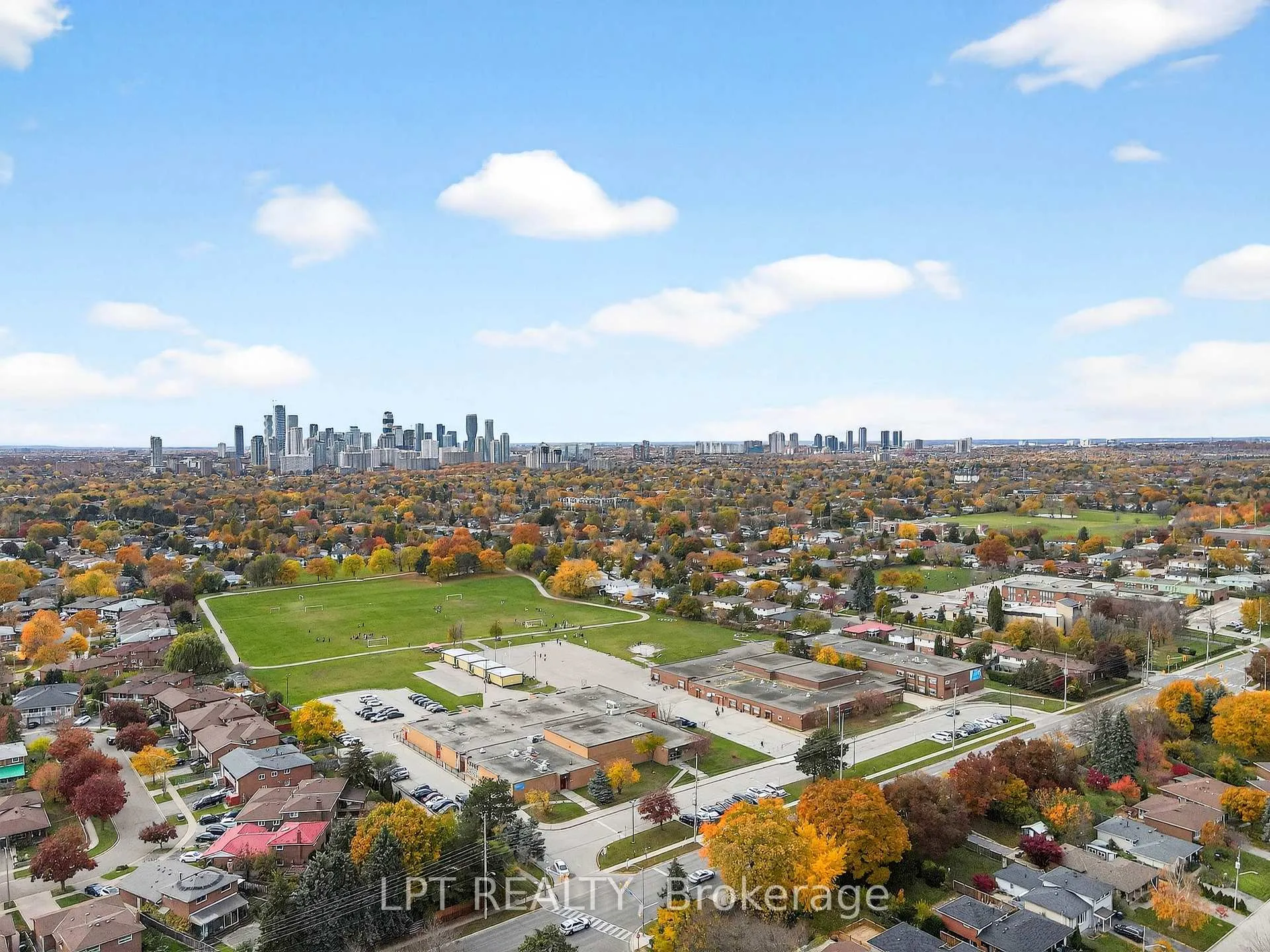 Photo 48 of 14 Caledon Crescent, Brampton, Brampton East — HOMEH