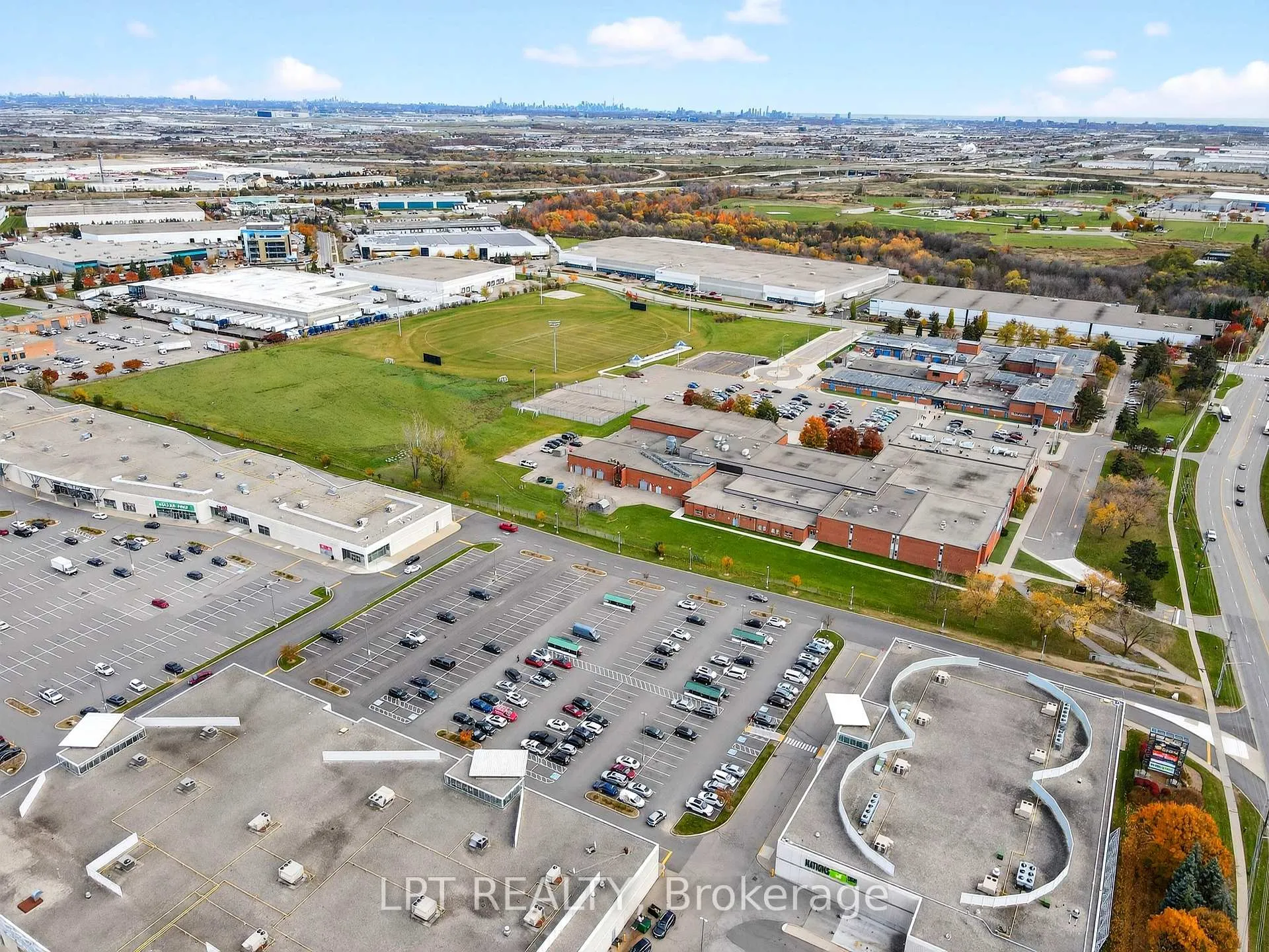 Photo 49 of 14 Caledon Crescent, Brampton, Brampton East — HOMEH