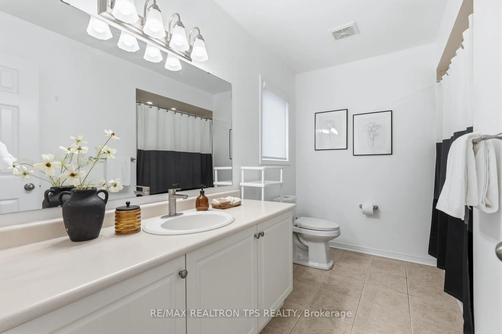 Photo 17 of 50 Crough Street, Clarington, Bowmanville — HOMEH