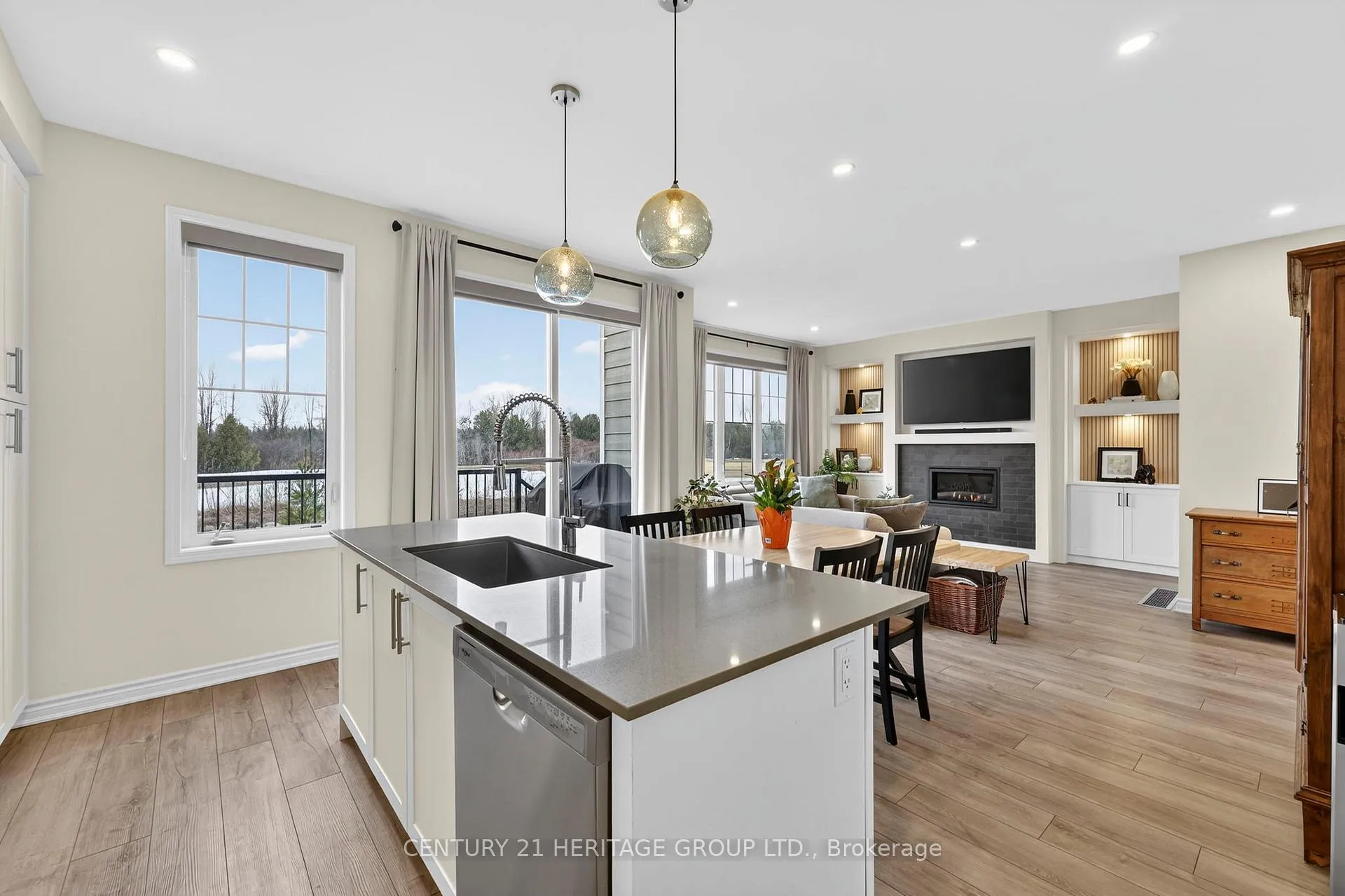 Photo 17 of 31 Abby Drive, Wasaga Beach — HOMEH