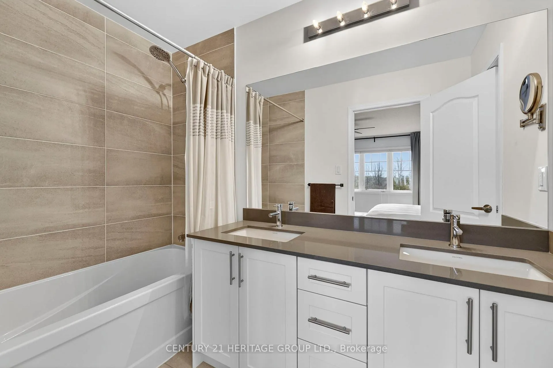 Photo 25 of 31 Abby Drive, Wasaga Beach — HOMEH