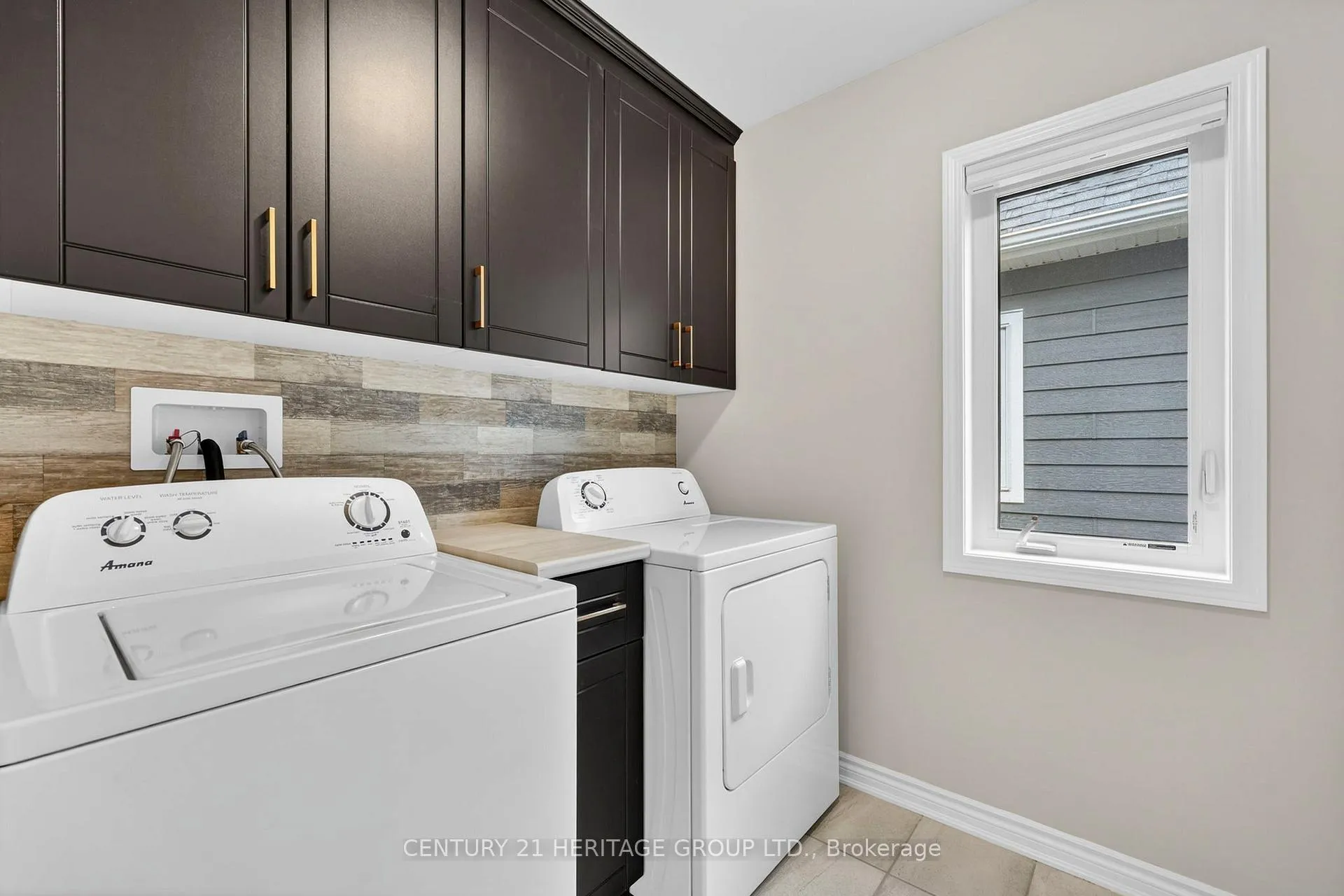 Photo 32 of 31 Abby Drive, Wasaga Beach — HOMEH