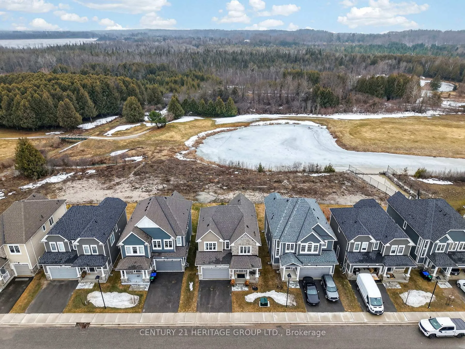 Photo 41 of 31 Abby Drive, Wasaga Beach — HOMEH