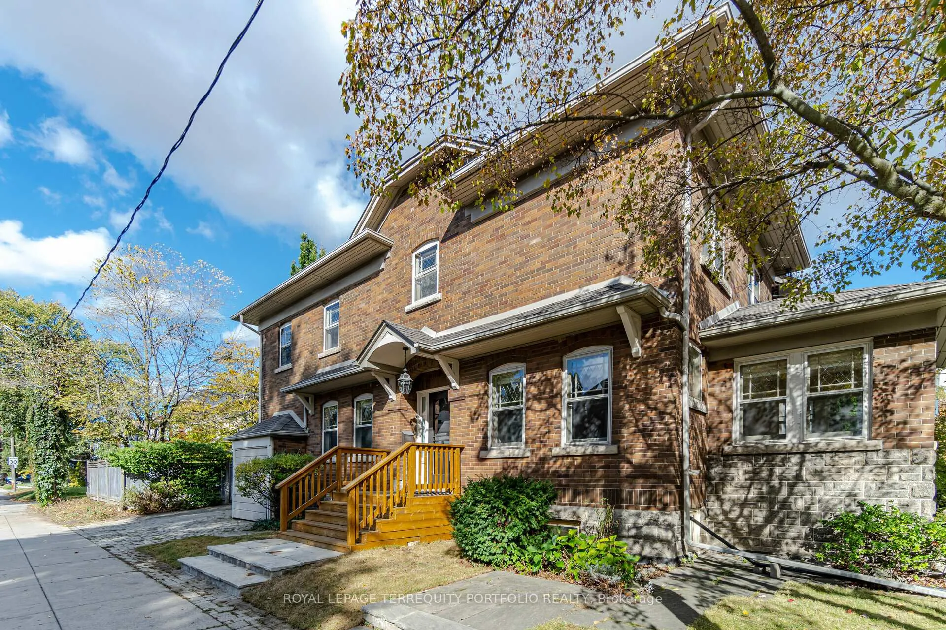Photo 3 of 20 Anderson Avenue, Toronto, Yonge-Eglinton — HOMEH