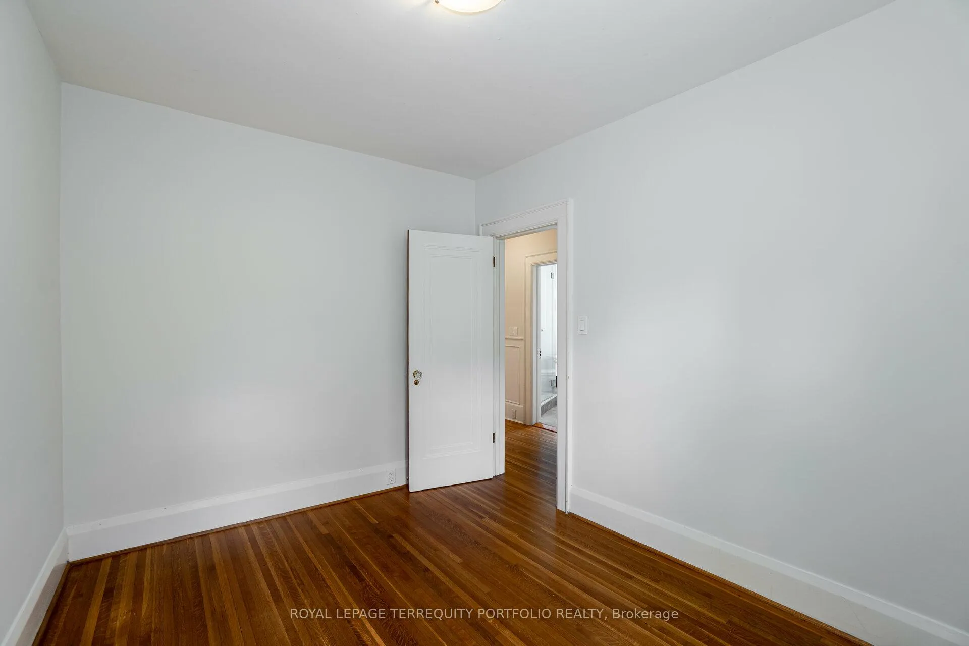 Photo 32 of 20 Anderson Avenue, Toronto, Yonge-Eglinton — HOMEH