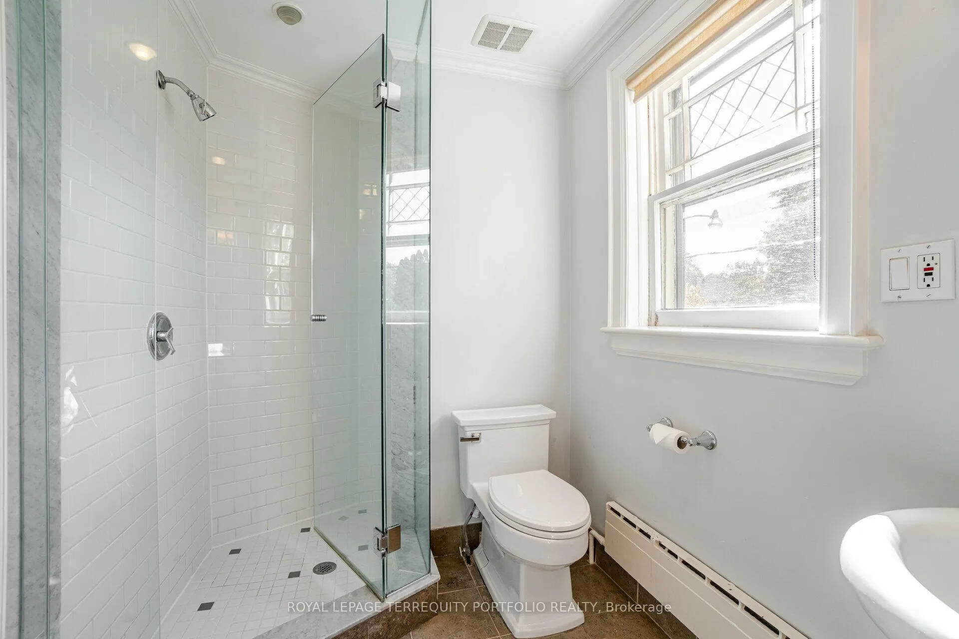 Photo 34 of 20 Anderson Avenue, Toronto, Yonge-Eglinton — HOMEH