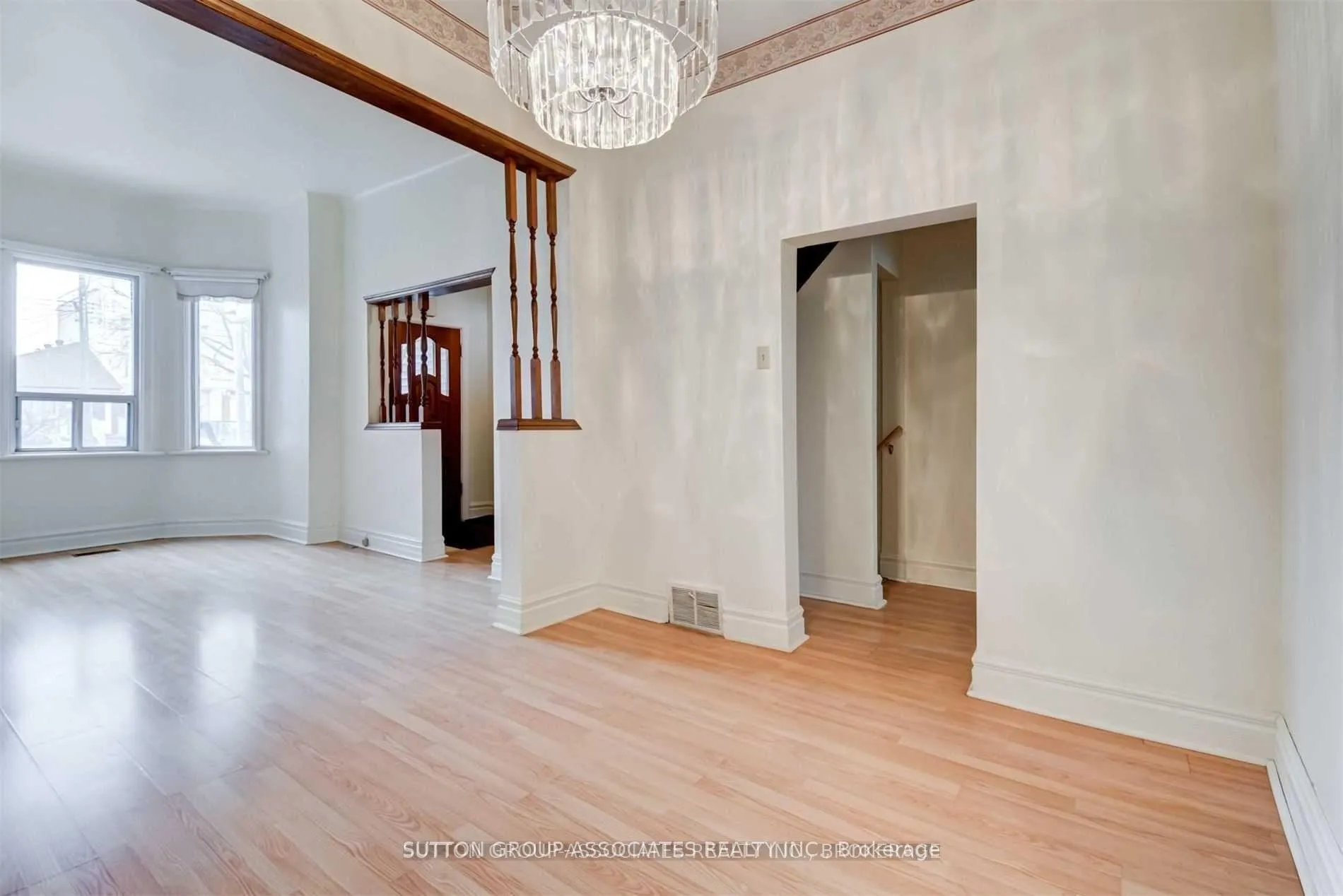 Photo 3 of 491 Roxton Road, Toronto, Palmerston-Little Italy — HOMEH