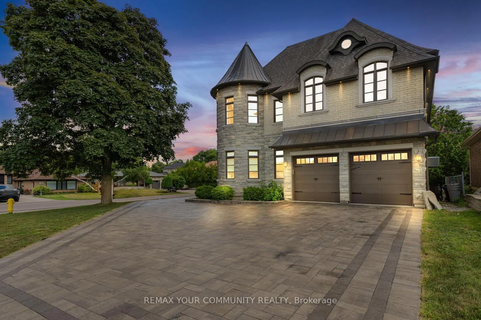 Photo 1 of 1 Lancer Drive, Vaughan, Maple — HOMEH