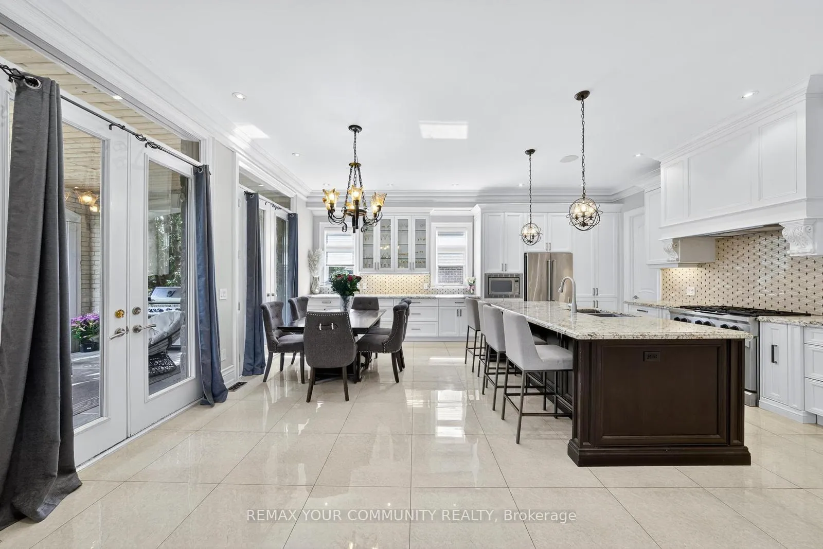 Photo 19 of 1 Lancer Drive, Vaughan, Maple — HOMEH
