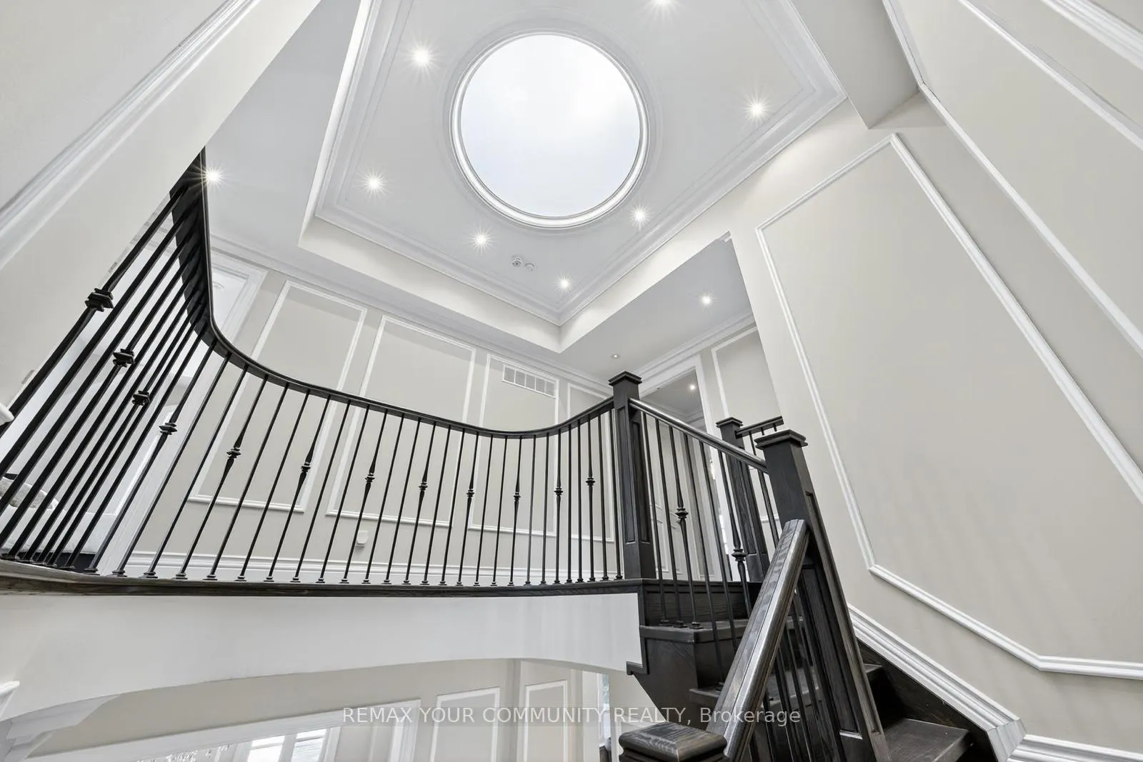 Photo 26 of 1 Lancer Drive, Vaughan, Maple — HOMEH