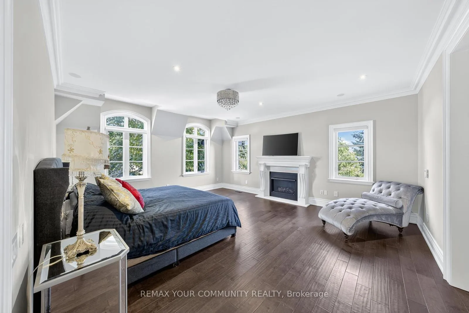 Photo 27 of 1 Lancer Drive, Vaughan, Maple — HOMEH