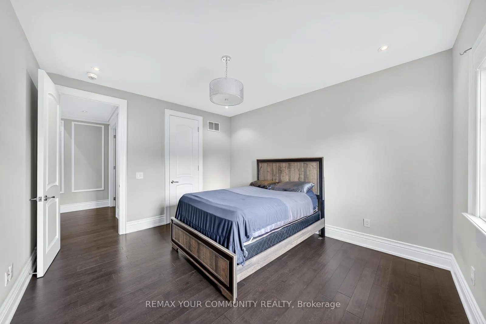 Photo 32 of 1 Lancer Drive, Vaughan, Maple — HOMEH