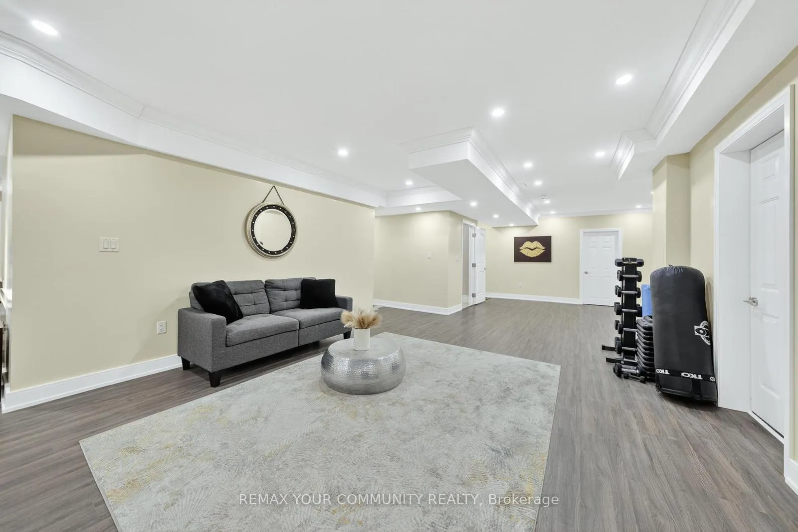 Photo 44 of 1 Lancer Drive, Vaughan, Maple — HOMEH