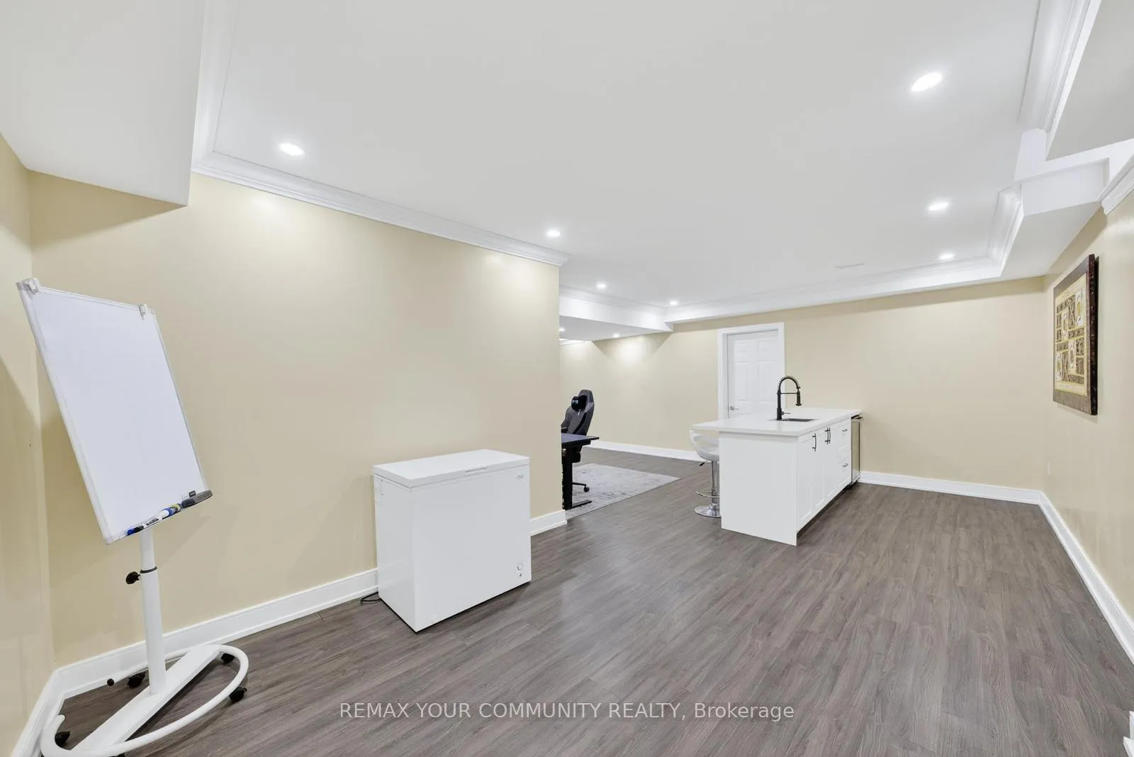Photo 46 of 1 Lancer Drive, Vaughan, Maple — HOMEH