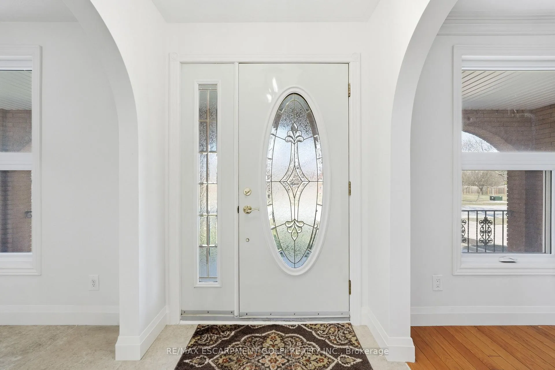 Photo 3 of 288 Eastdale Boulevard, Hamilton, Stoney Creek — HOMEH
