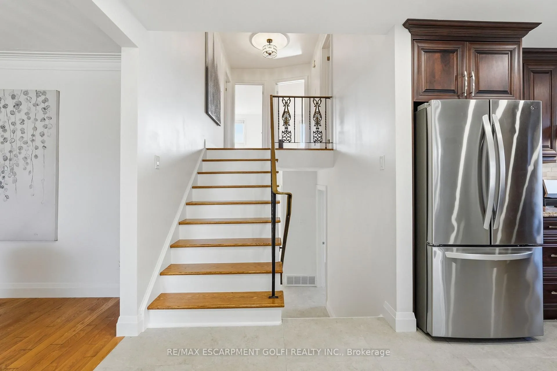 Photo 12 of 288 Eastdale Boulevard, Hamilton, Stoney Creek — HOMEH