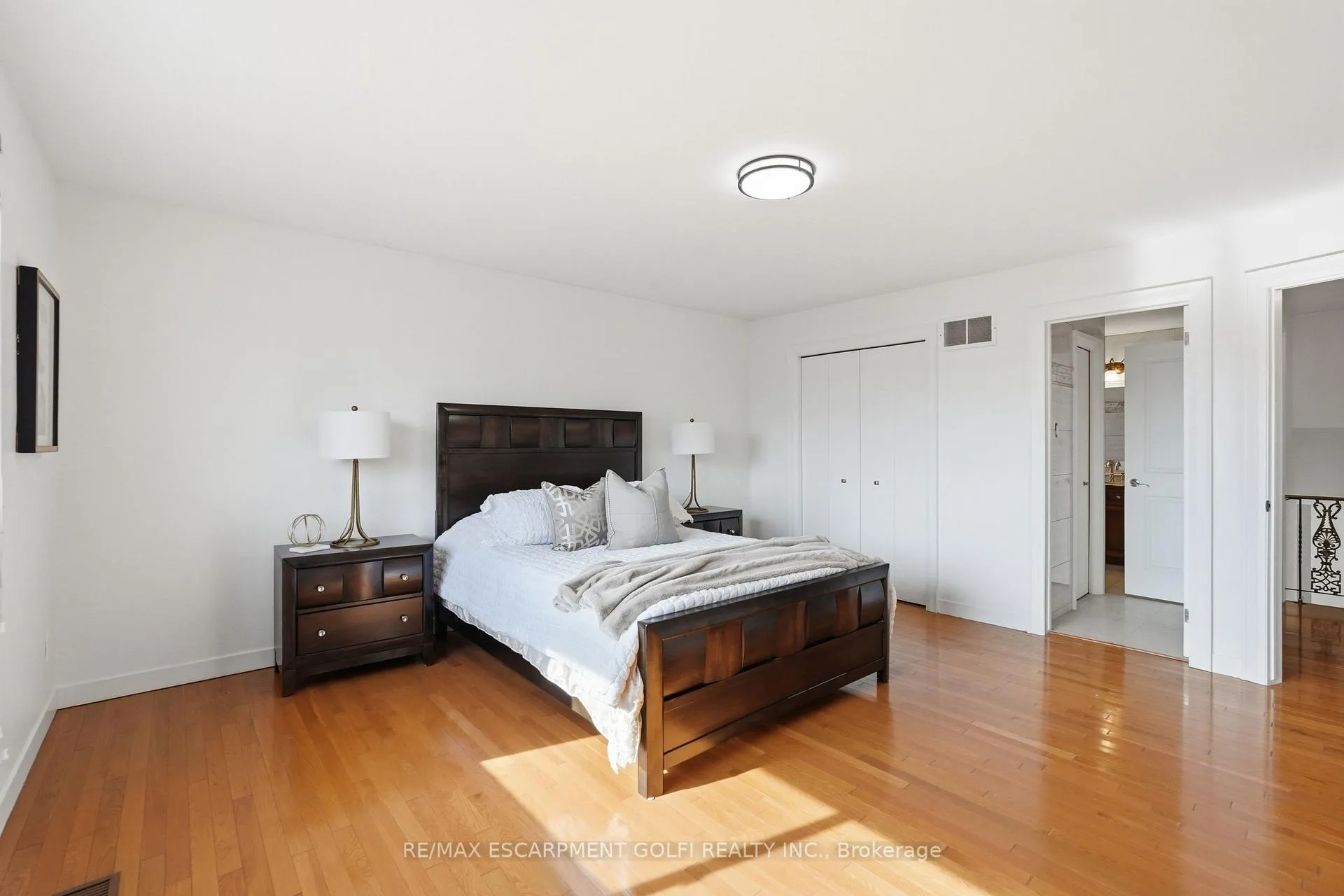 Photo 19 of 288 Eastdale Boulevard, Hamilton, Stoney Creek — HOMEH